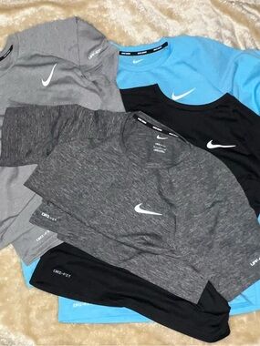 Nike Swim Men’s Dri-FIT Hydroguard Rashguard bundle of 4 - One LS, Three SS